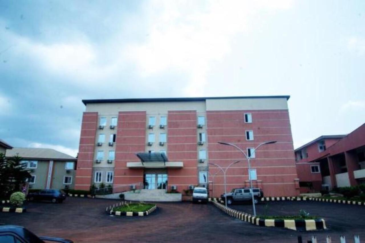 Dannic Hotels Enugu Bagian luar foto