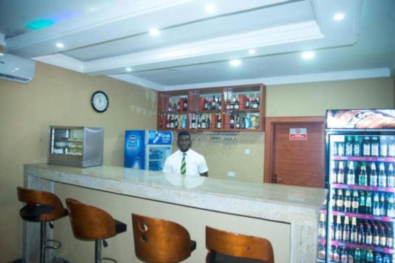 Dannic Hotels Enugu Bagian luar foto